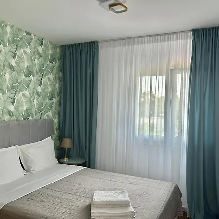 Sani Beverly Hills Luxury Száni-part