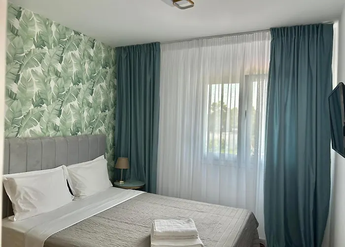 Sani Beverly Hills Luxury Száni-part