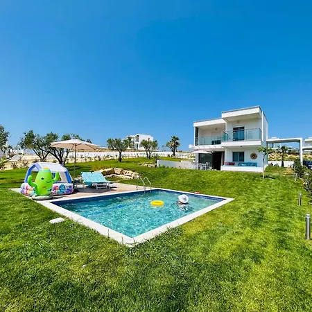 Villa Sani Beverly Hills Luxury Elani