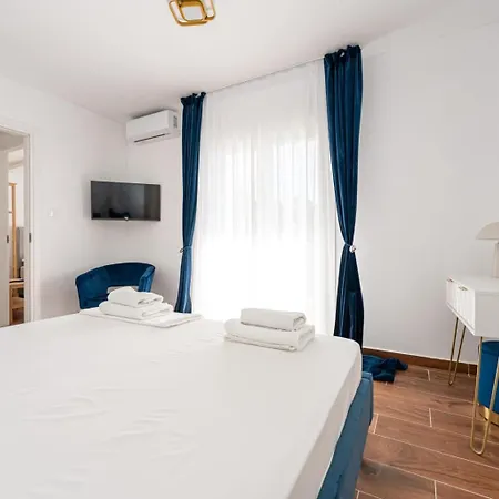 Sani Beverly Hills Luxury Dom wakacyjny