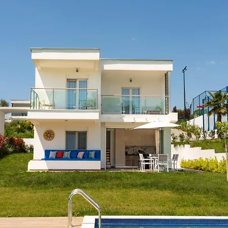 Sani Beverly Hills Luxury Dom wakacyjny