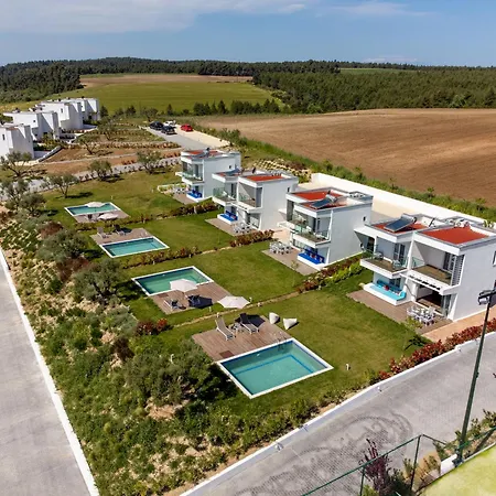 Dom wakacyjny Sani Beverly Hills Luxury *