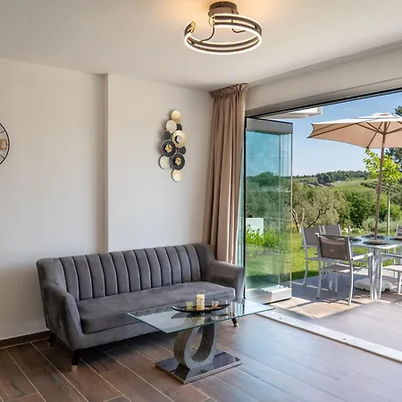 Sani Beverly Hills Luxury Dom wakacyjny