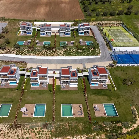 Sani Beverly Hills Luxury בית נופש