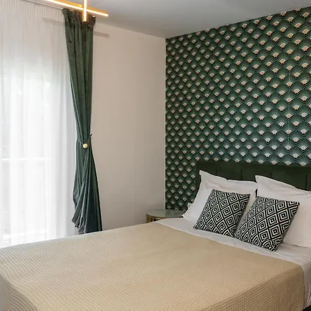 Dom wakacyjny Sani Beverly Hills Luxury