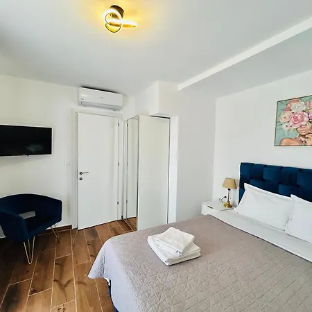 Sani Beverly Hills Luxury