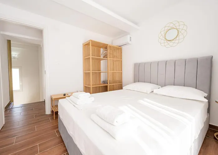 Ferienhaus Sani Beverly Hills Luxury *