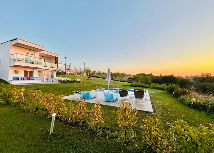 Sani Beverly Hills Luxury Ferienhaus *